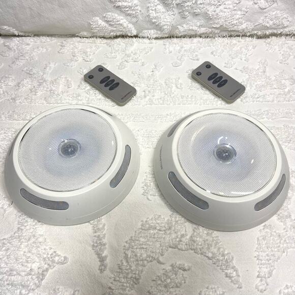 BELL HOWELL Mountable Closet Lights Set of 2 Each with Remote White Model# 8530 - Picture 1 of 7